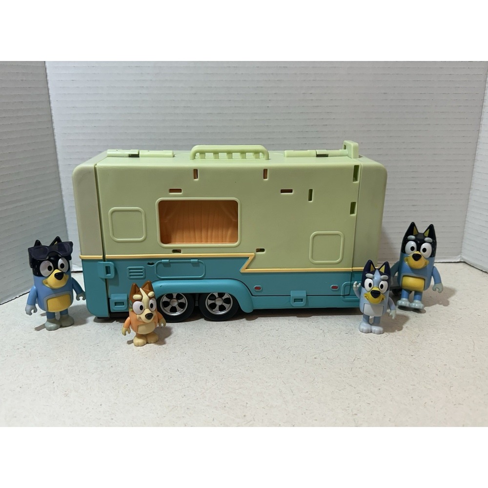 Bluey Family Trip Caravan Adventures Playset Camper Trailer/ Figures Only